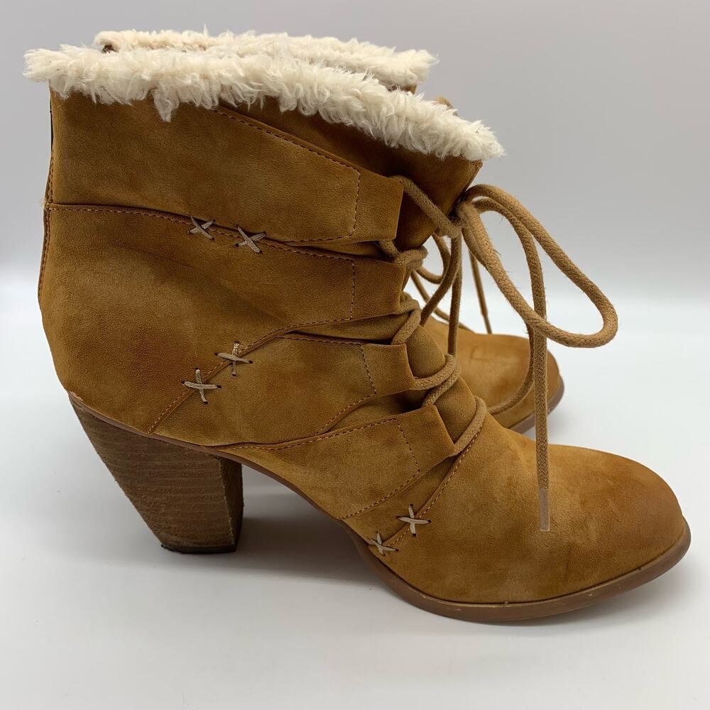 Not Rated Faux Fur Lined and Suede Brown Lace Front Zip Heel Boots Sz 8 - Picture 5 of 15